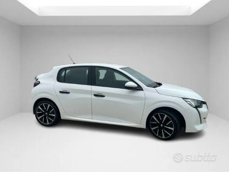Peugeot 208 2021 photo 4