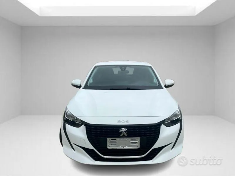Peugeot 208 2021 photo 2