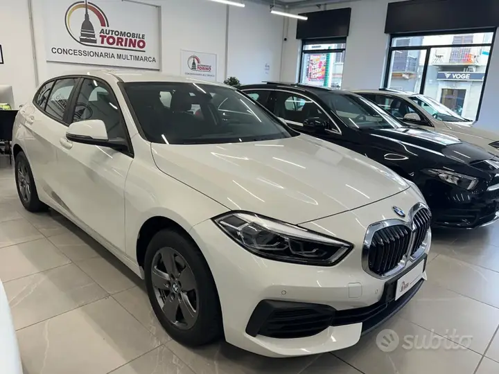 BMW 118 2023 photo 3
