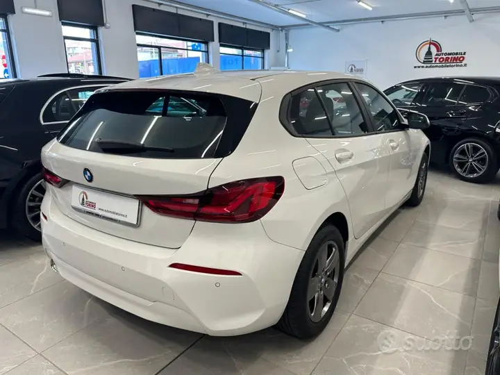 BMW 118 2023 photo 4