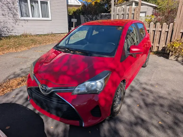 Toyota Yaris 2015 photo 3