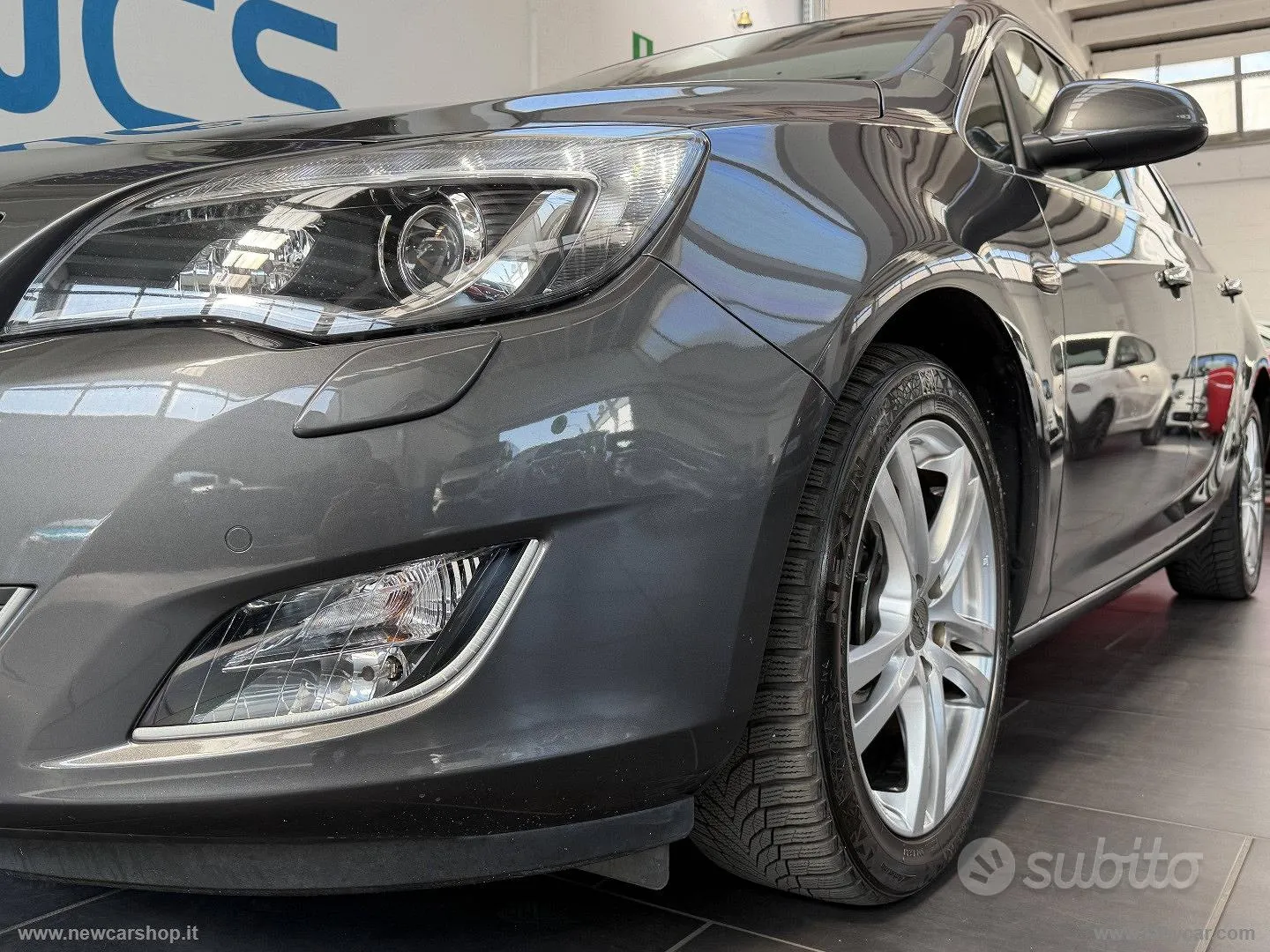 Opel Astra 2011 photo 5
