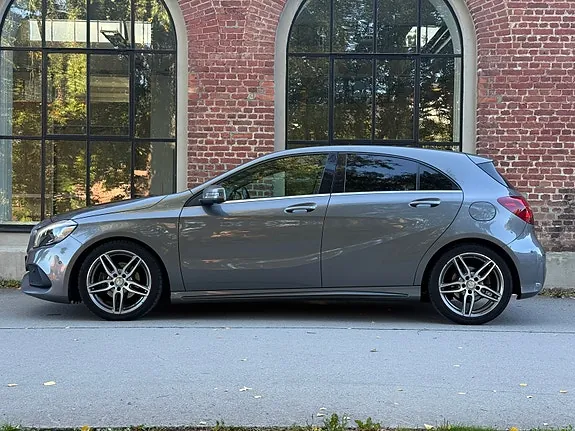 Mercedes-Benz A180 2016 photo 5
