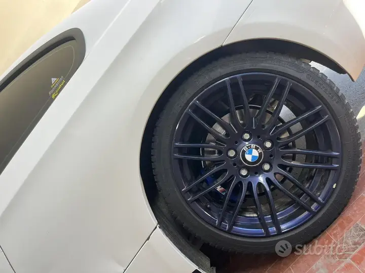 BMW 320I 2009 photo 4