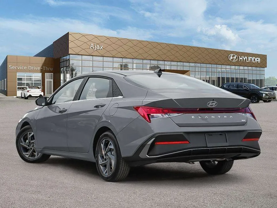 Hyundai Elantra 2026 photo 4