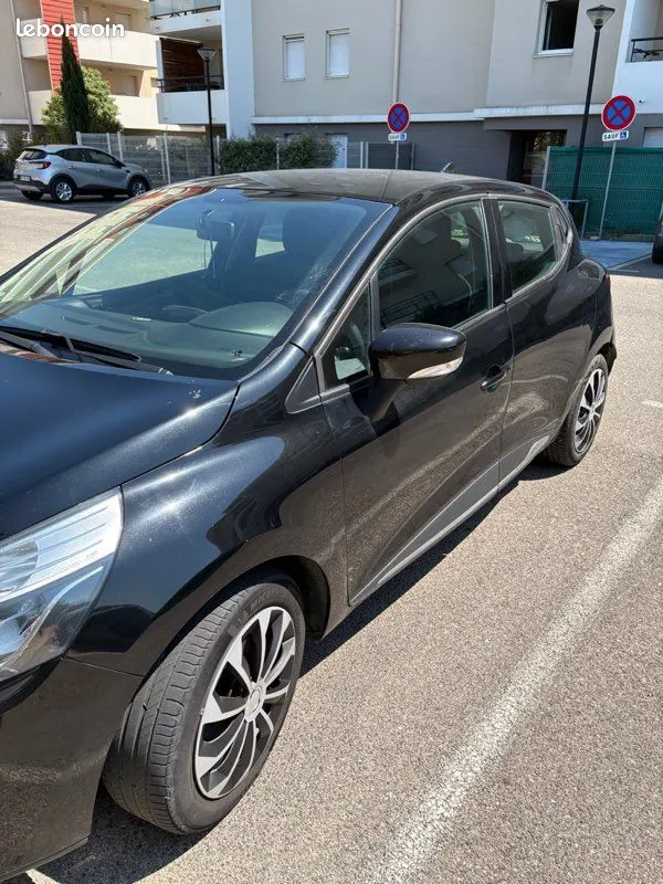 Renault Clio 2015 photo 3