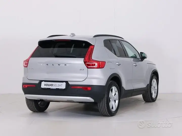 Volvo Xc40 2023 photo 4