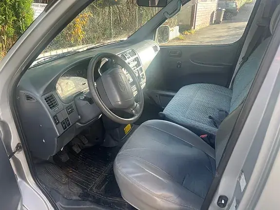 Toyota Hiace 2002 photo 4
