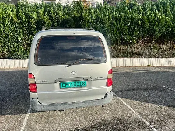 Toyota Hiace 2002 photo 5