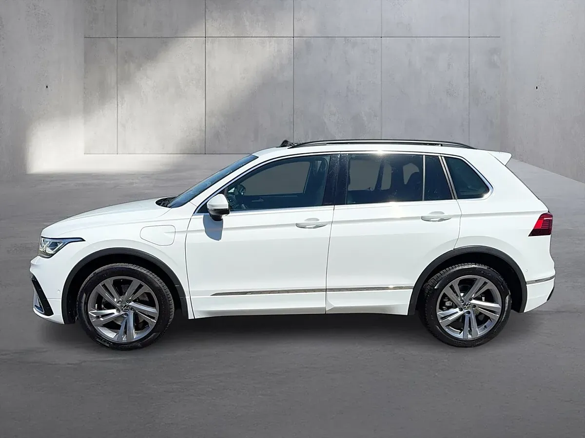 Volkswagen Tiguan 2021 photo 2