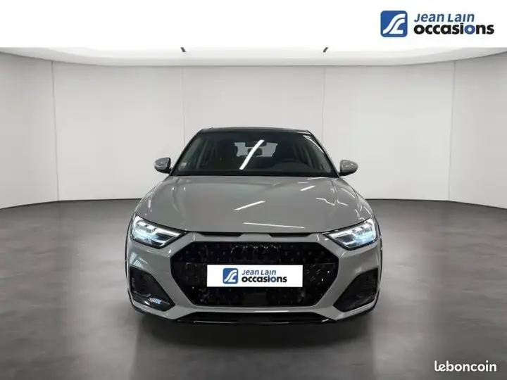 Audi A1 2023 photo 2