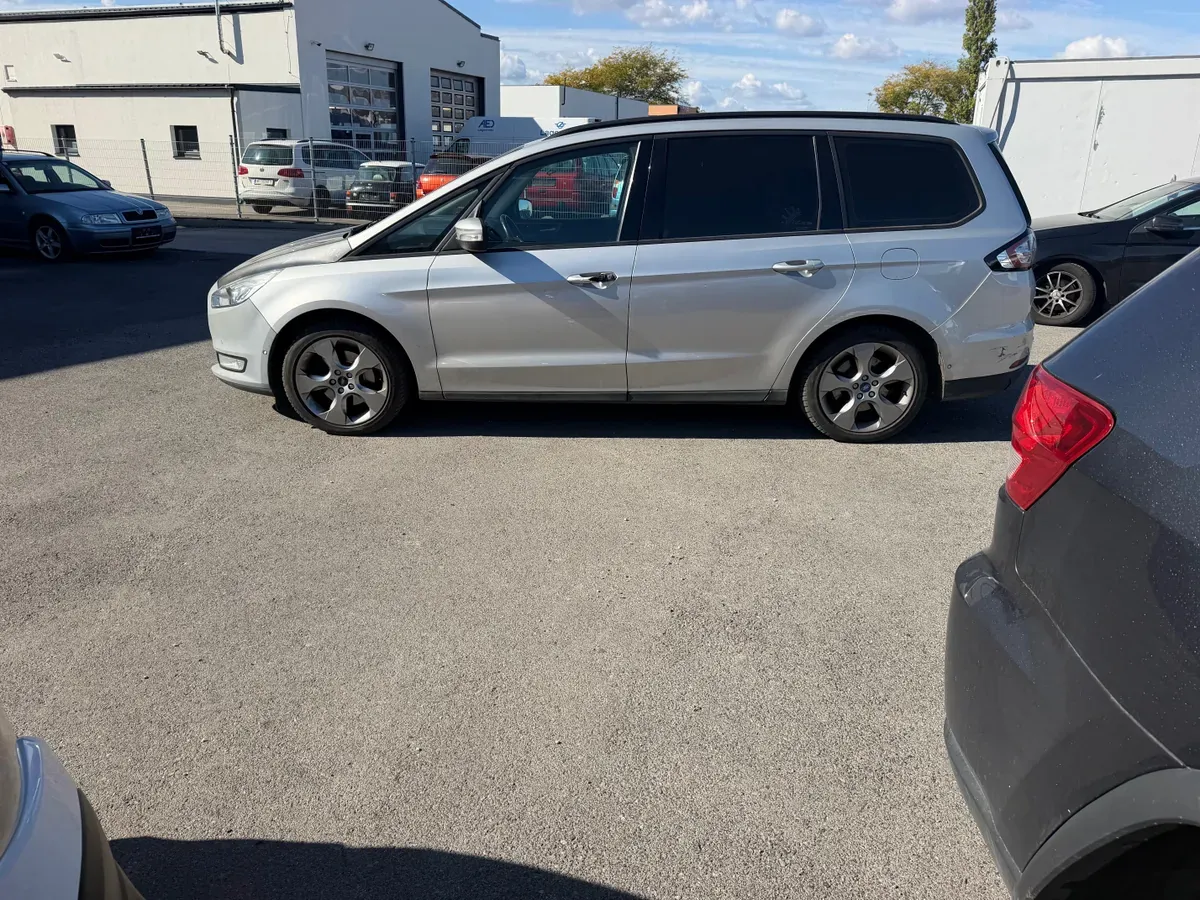 Ford Galaxy 2018 photo 3