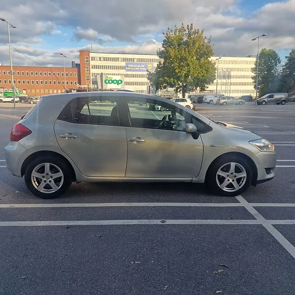 Toyota Auris 2007 photo 4