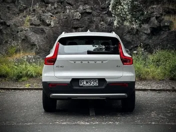 Volvo Xc40 2025 photo 4