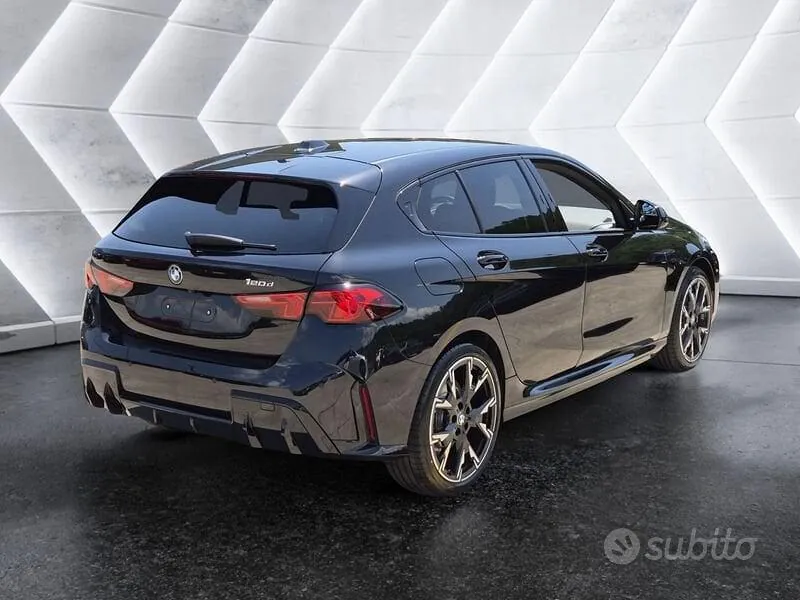 BMW 1 Series 2026 photo 4