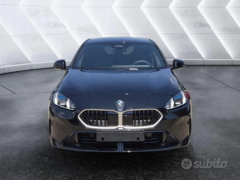 BMW 1 Series 2026 photo 2