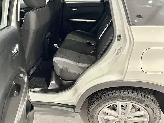 Suzuki Vitara 2026 photo 3