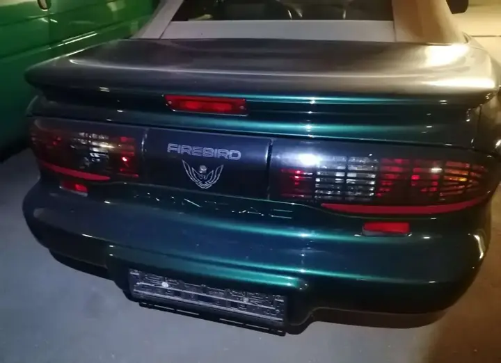 Pontiac Firebird 1998 photo 2