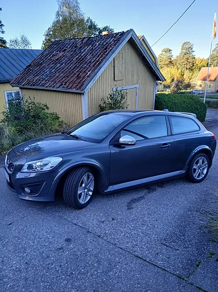 Volvo C30 2012 photo 2