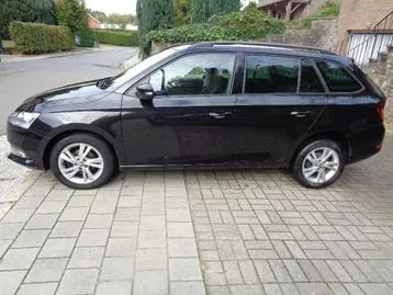 Skoda Fabia 2021 photo 3