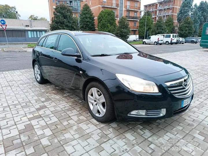Opel Insignia 2011 photo 2