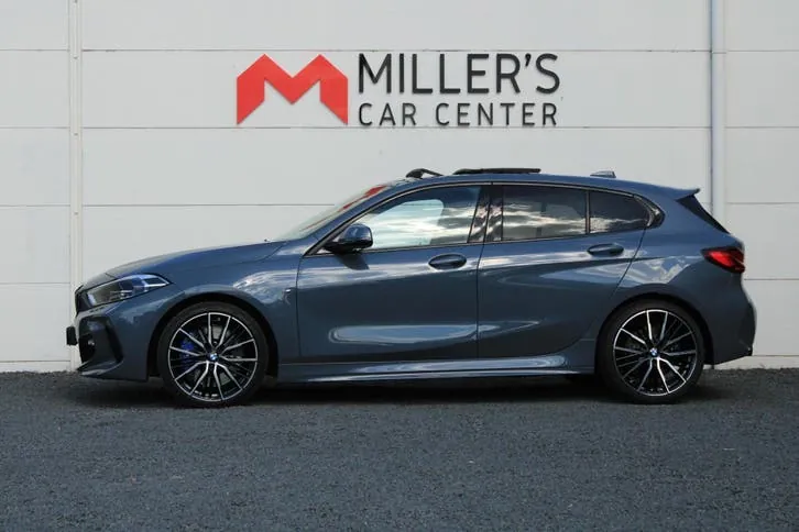 BMW 1 Series 2022 photo 2