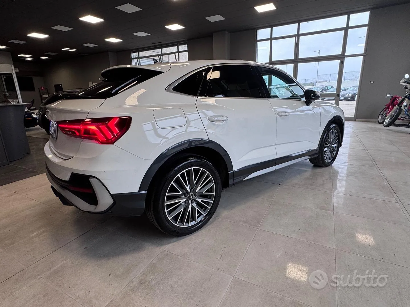 Audi Q3 2021 photo 5