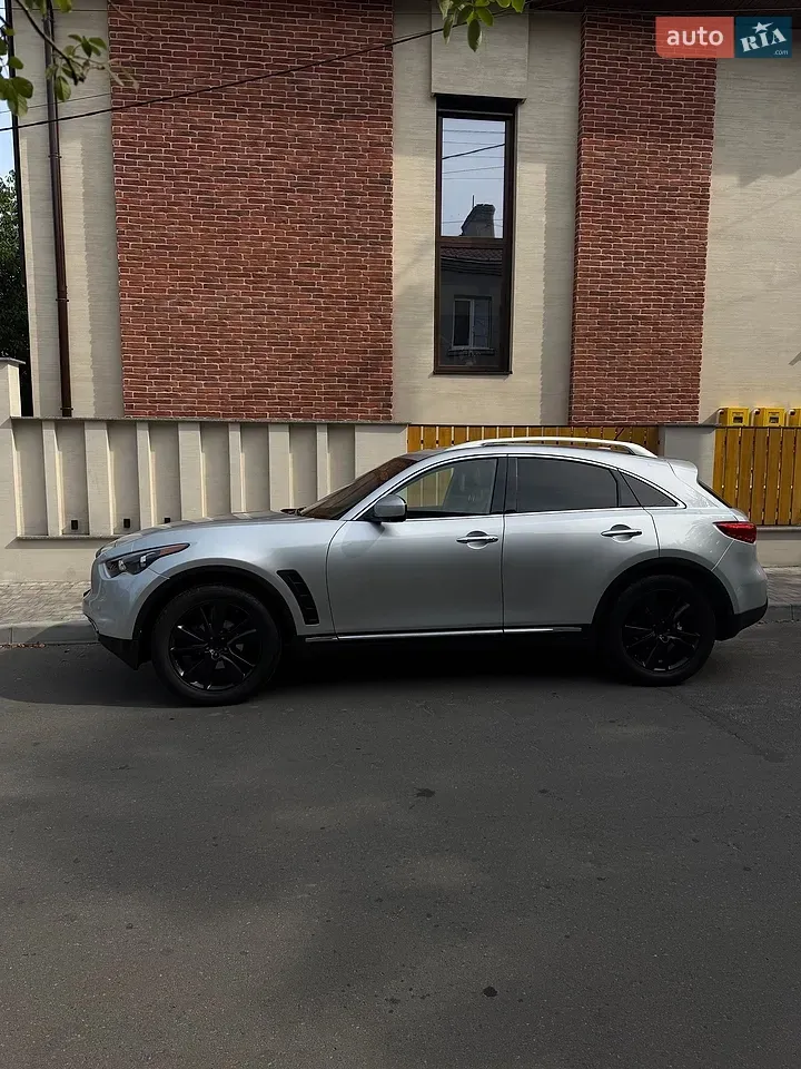 Infiniti Fx 37 2013 photo 2