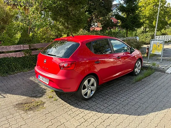 Seat Ibiza 2013 photo 4
