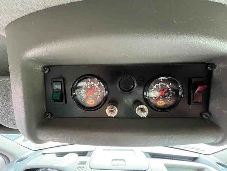 Renault Master 2011 photo 2