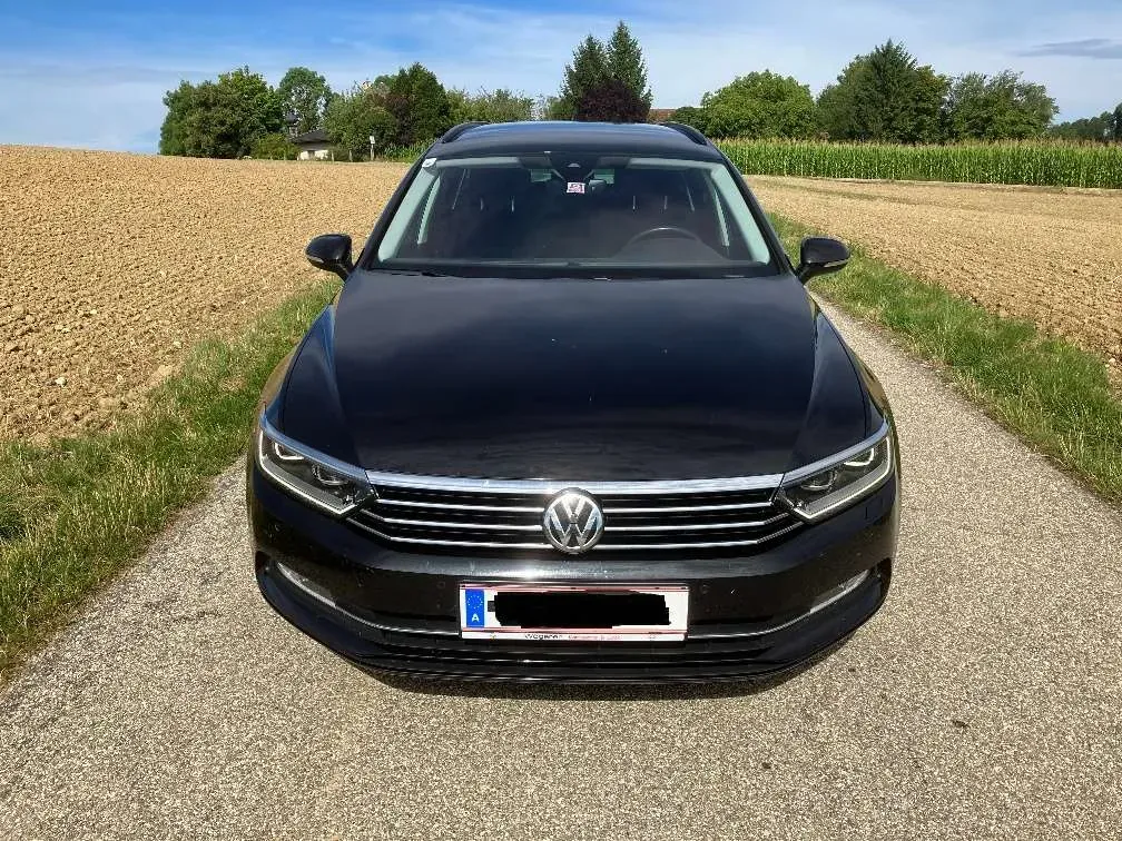 Volkswagen Passat 2017 photo 2