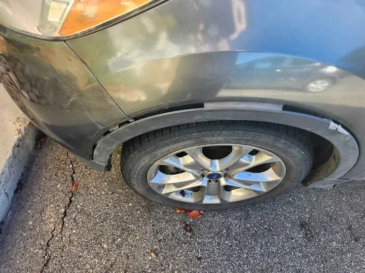 Ford Escape 2016 photo 3