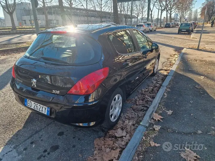 Peugeot 308 2010 photo 2