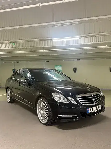 Mercedes-Benz E 220 D 2011 photo 5