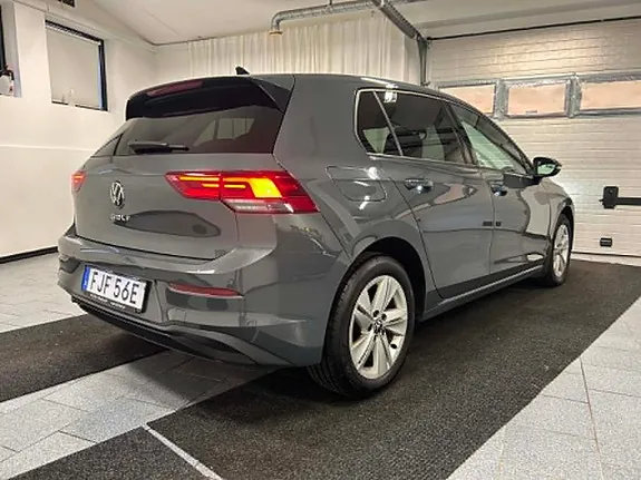 Volkswagen Golf 2021 photo 2
