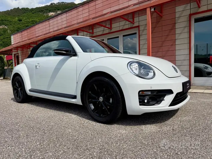 Volkswagen Maggiolino Cabrio 2017 photo 3