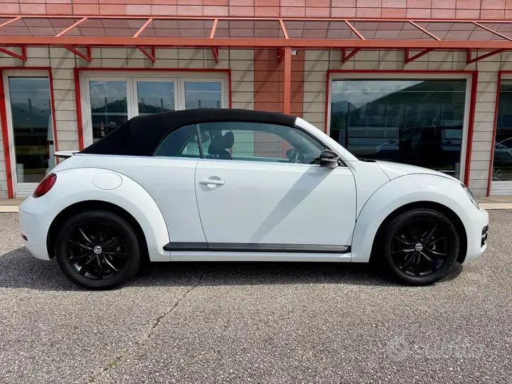 Volkswagen Maggiolino Cabrio 2017 photo 5