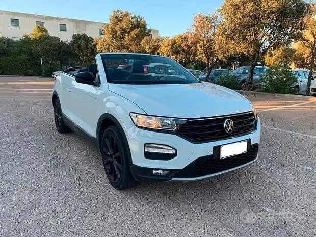 Volkswagen T-Roc 2021 photo 2