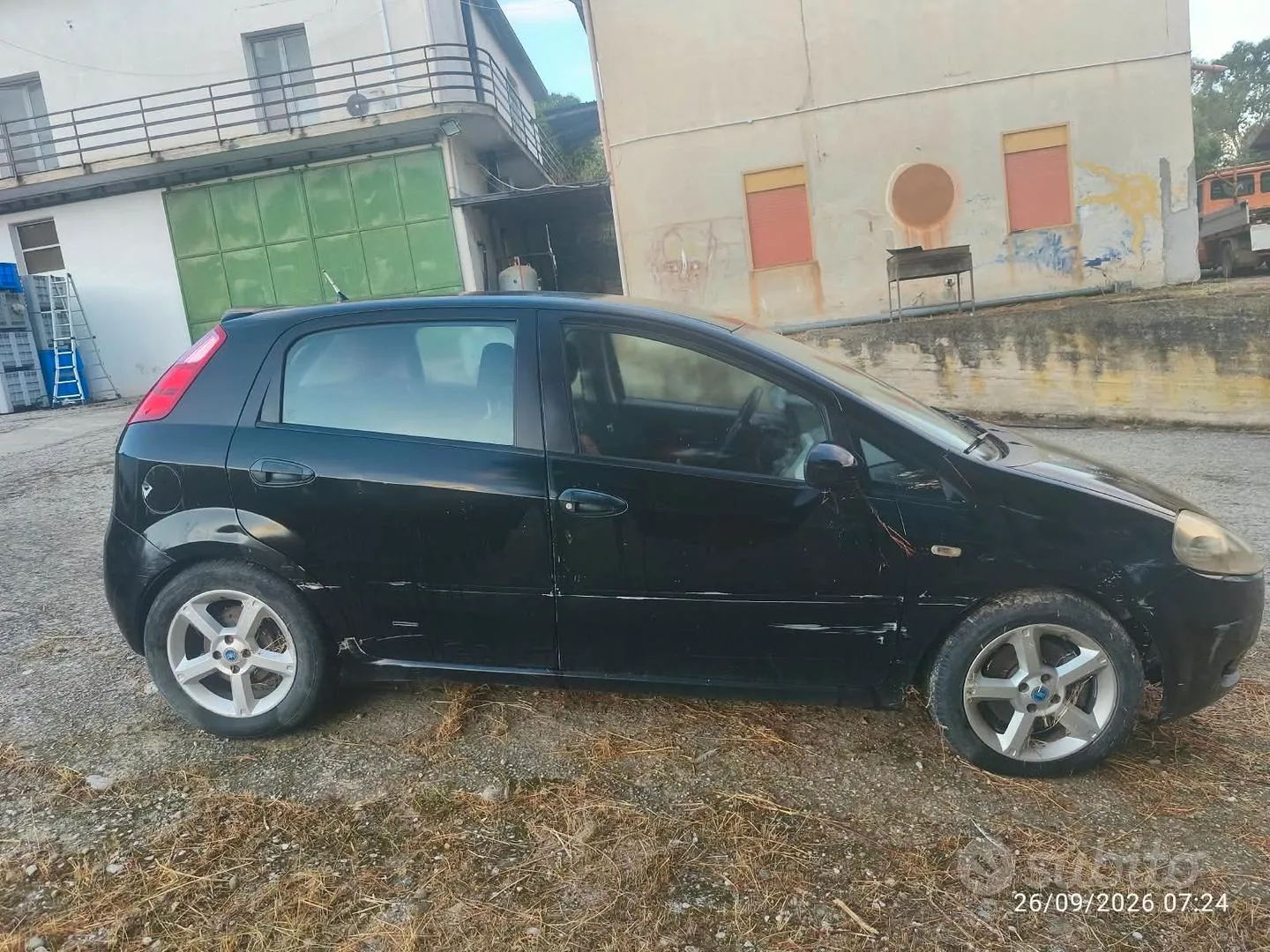 Fiat Grande Punto 2006 photo 3
