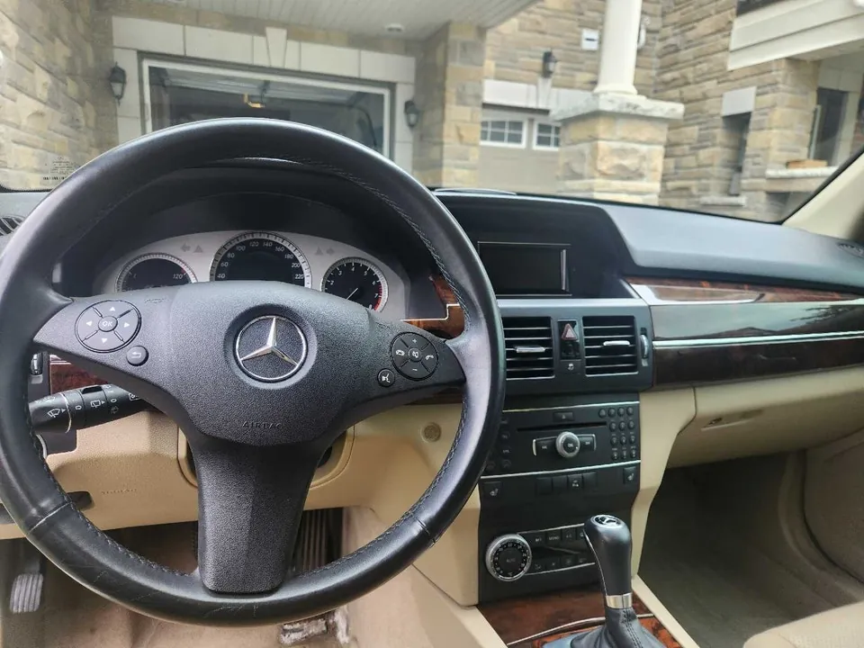 Mercedes-Benz Glk Class 2012 photo 3