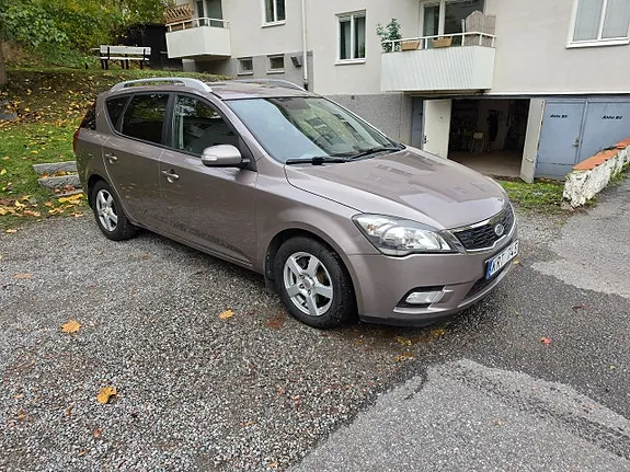 Kia Ceed 2012 photo 3