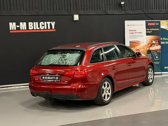 Audi A4 2010 photo 4