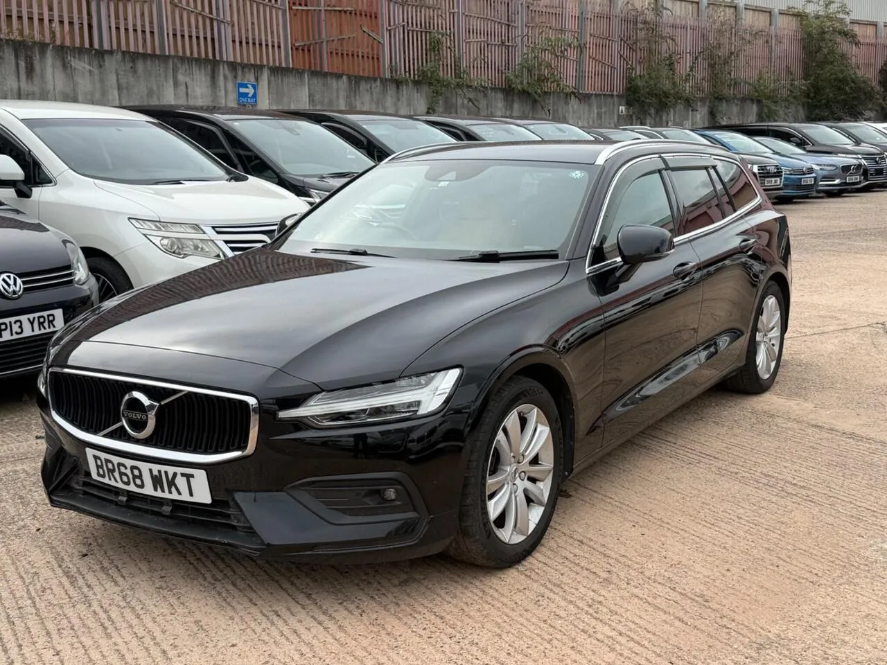 Volvo V60 2018 photo 3