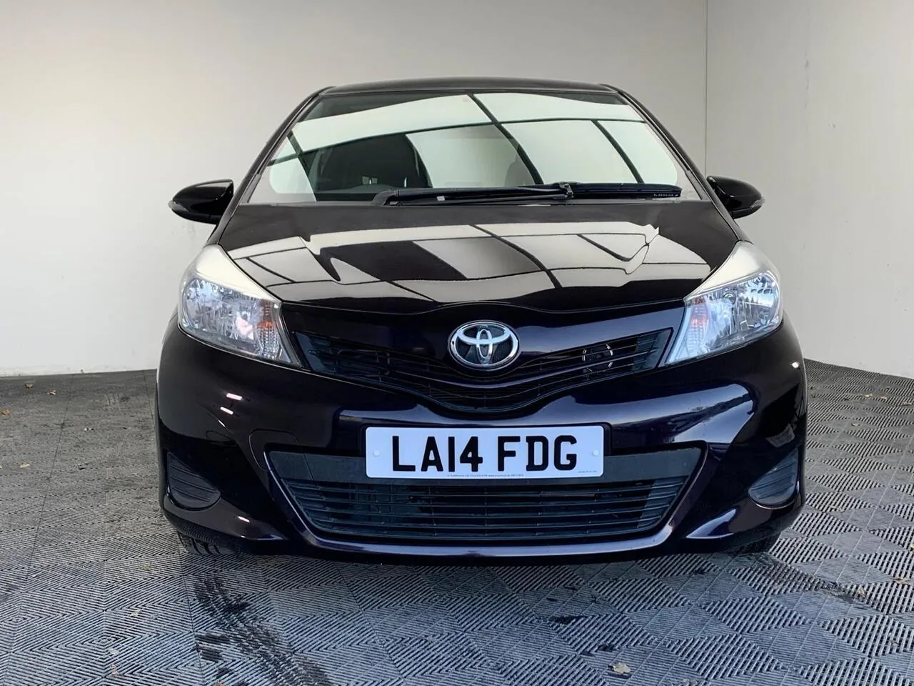 Toyota Yaris 2025 photo 2
