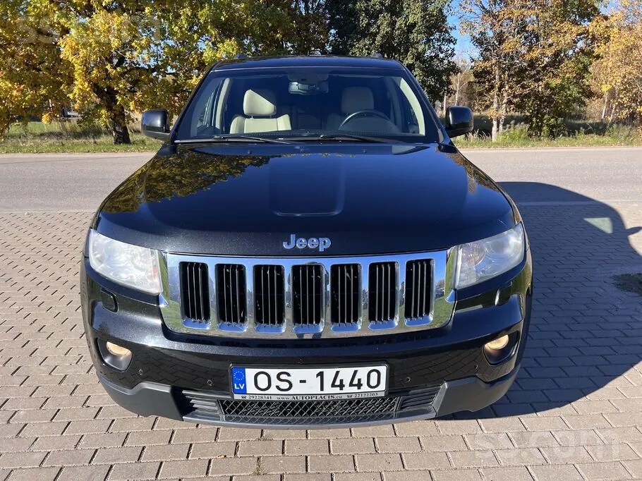 Jeep Grand Cherokee 2012 photo 2