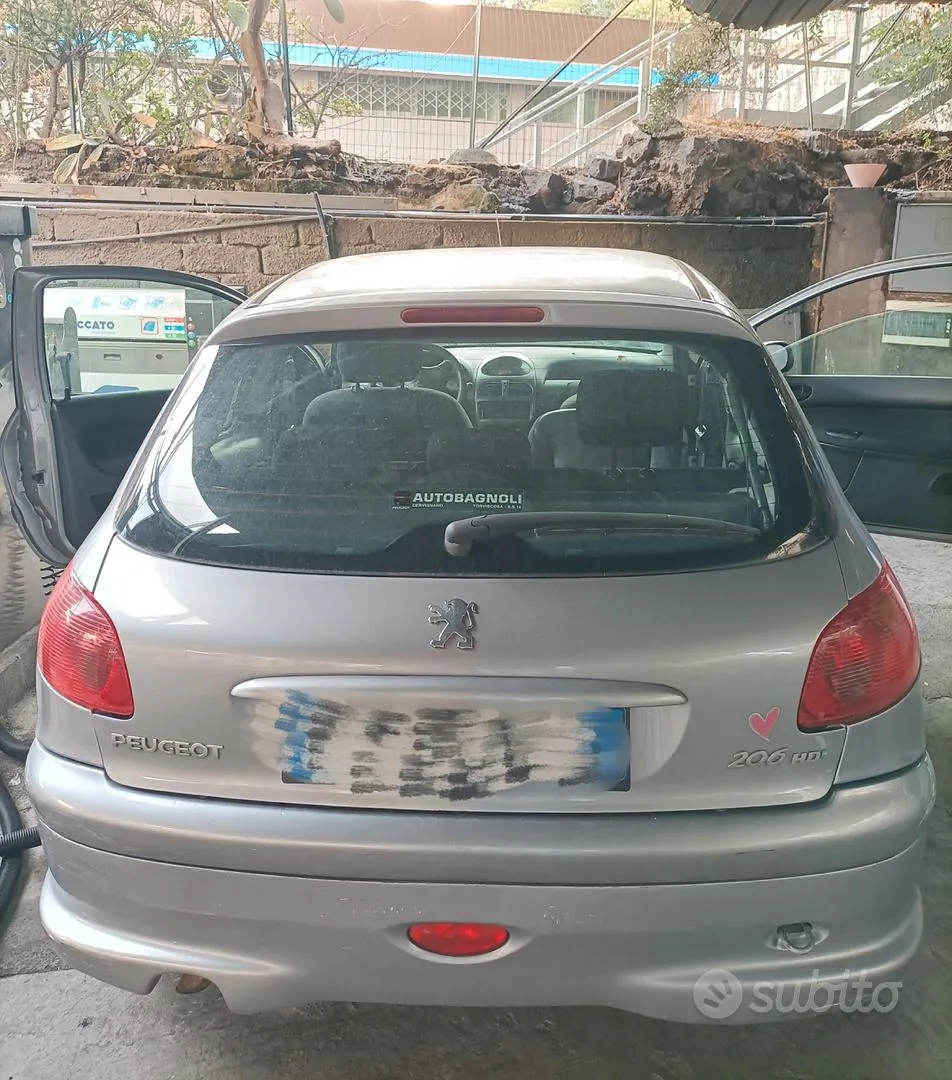 Peugeot 206 2005 photo 2