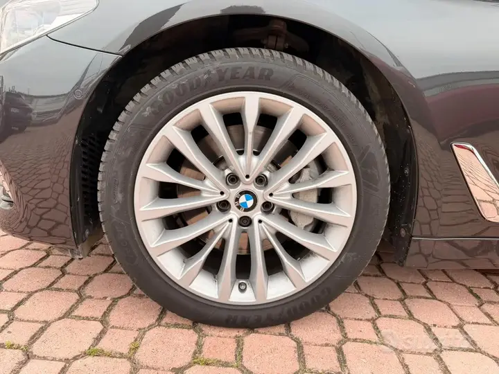BMW 530D 2017 photo 2