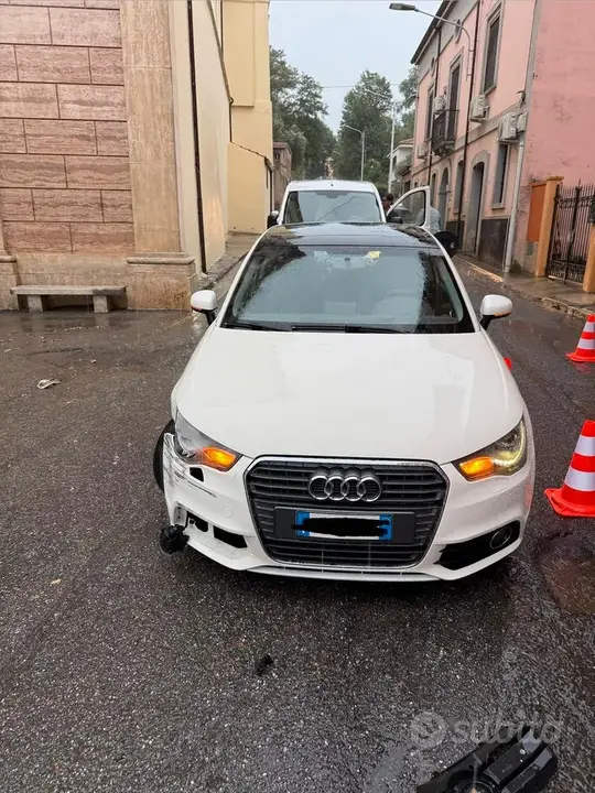 Audi A1 2011 photo 2