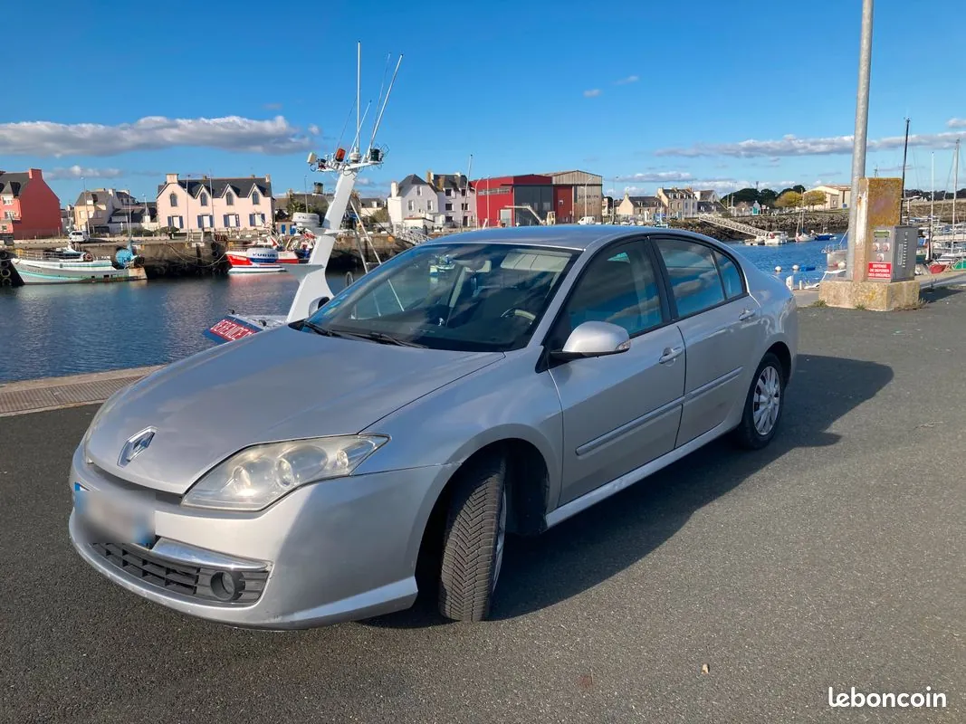 Renault Laguna 2008 photo 2