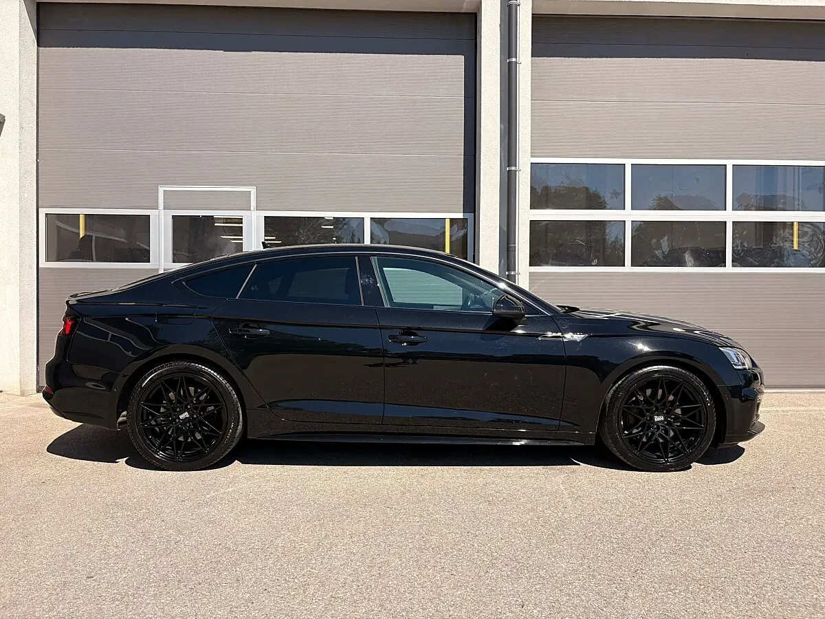 Audi A5 2017 photo 2